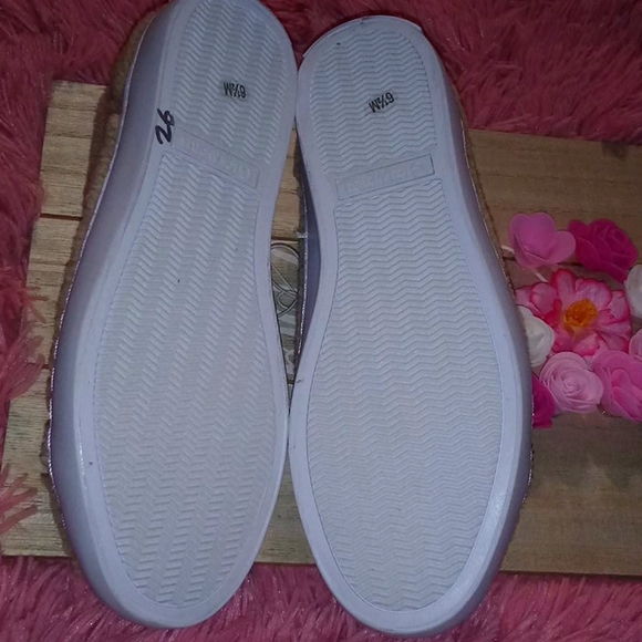 Guess shoes - Picture 6 of 8